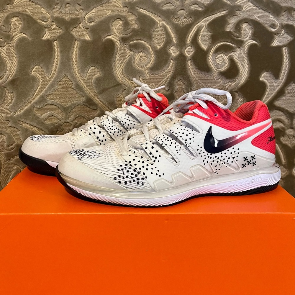 NikeCourt Air Zoom Vapor X SUMMIT WHITE/GRIDIRON-LASER CRIMSON